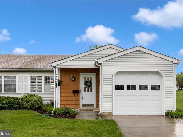 5686 Crabapple Dr, Frederick, MD 21703