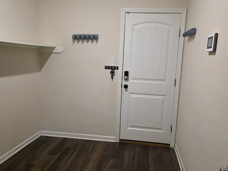 1393 Shipyard Dr — Photo 19