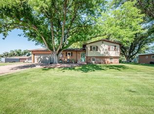 1061 Baxter Rd, Pueblo, CO 81006
