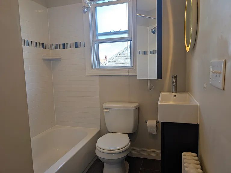 100 York St Apartments — Photo 5