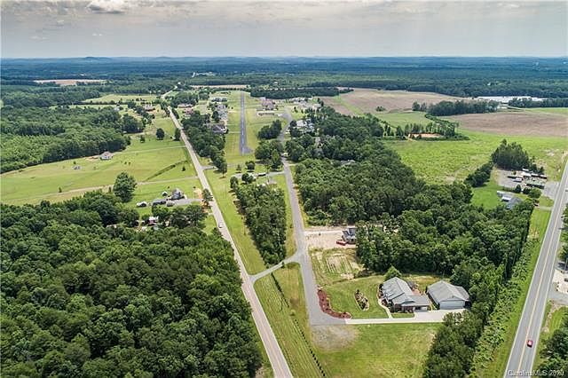 1st image of 140 Aviation Ln