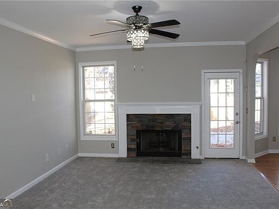 3rd image of 505 Towne Ridge Way