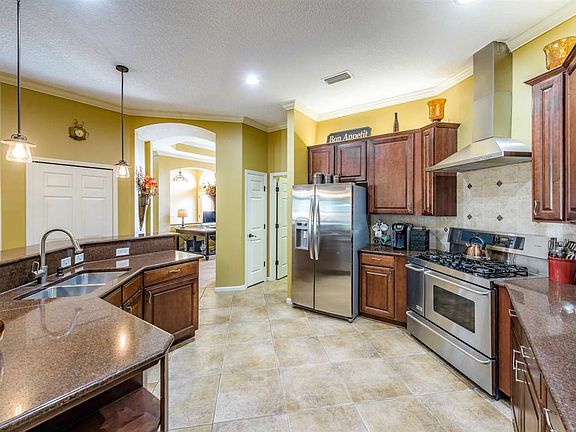 4th image of 112 Hondo Dr