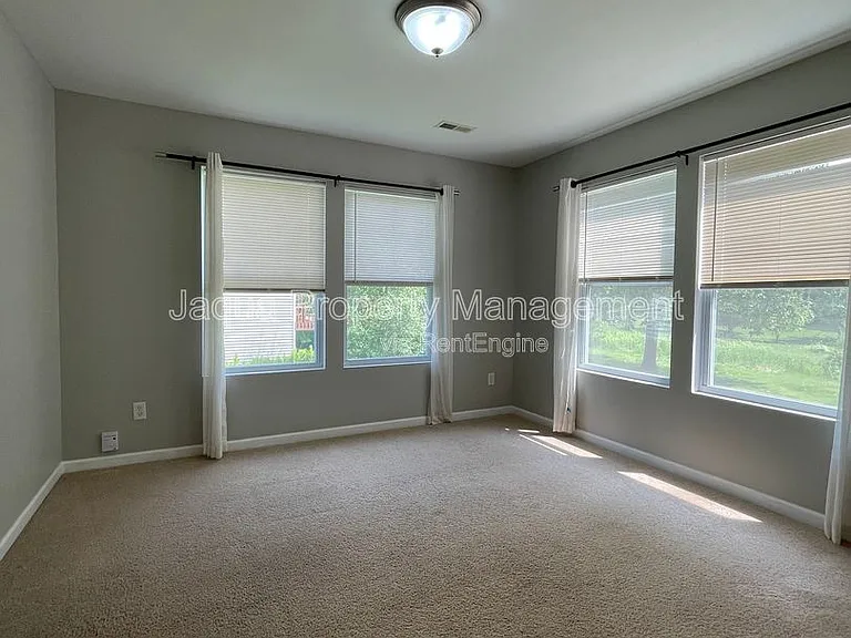 7457 Brindle Trl — Photo 8