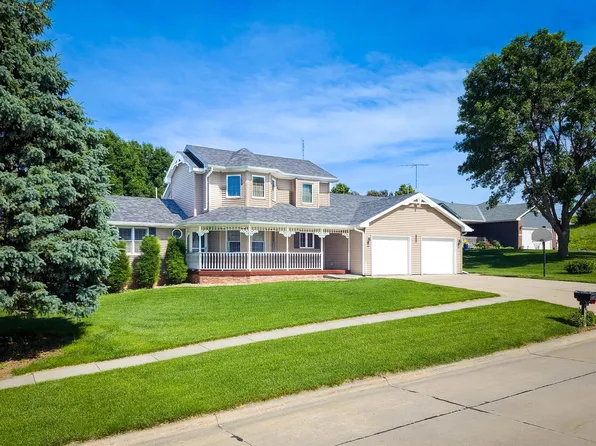 2703 Harold Cir, Norfolk, NE 68701