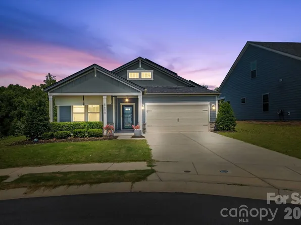 5609 Lavaux Ct, Charlotte, NC 28214