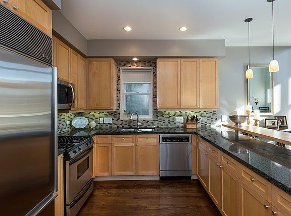 4th image of 1318 N Cleveland Ave #3N
