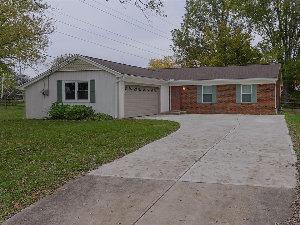 1st image of 8677 Goldfinch Cir