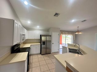 1100 Alaska Ave, Lehigh Acres, FL 33971