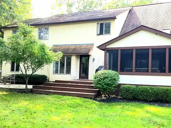 4th image of 104 N Keethler Dr