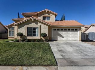 13236 Cardinal Rd, Victorville, CA 92392
