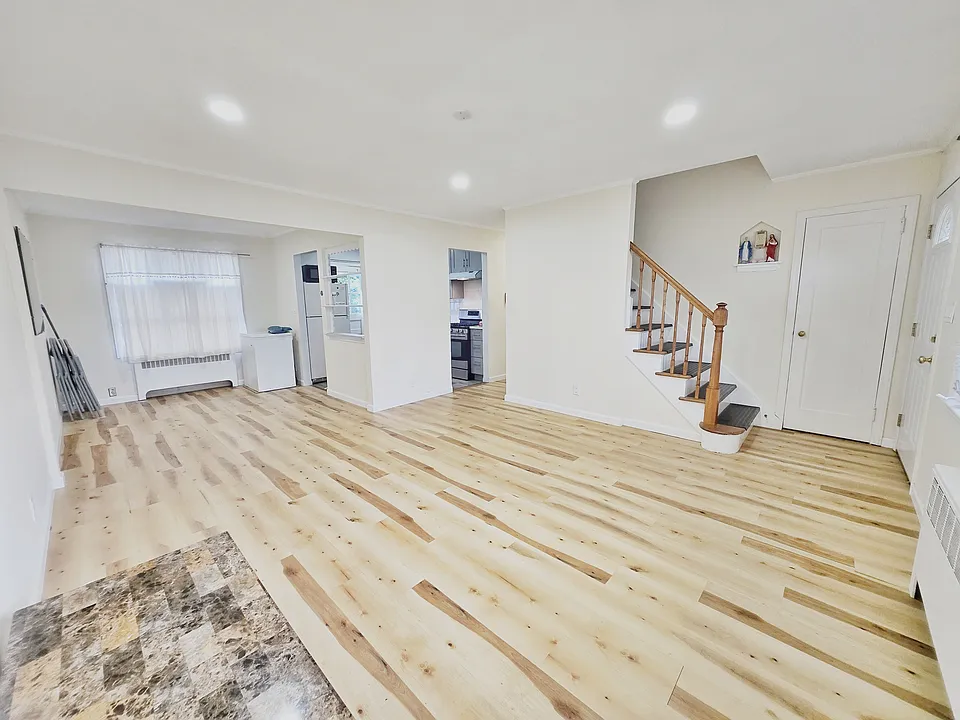 337 Haussner Pl