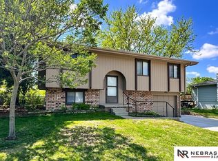 14509 Willow Creek Dr, Omaha, NE 68138