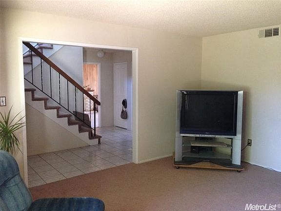 3rd image of 1775 Lincoln Blvd