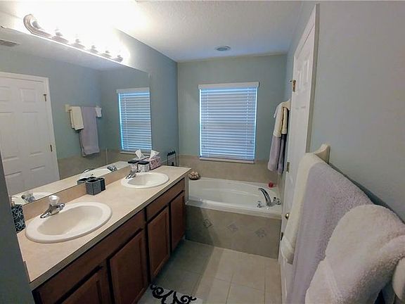 3rd image of 2677 Sweet Magnolia Pl