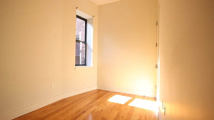 Rented by Nooklyn NYC LLC | media 8