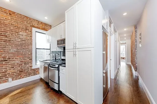 Rented by Douglas Elliman | media 18