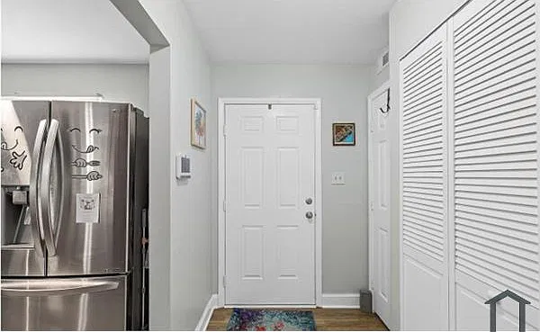 3 bed, 1400 sqft, $2,600 — Photo 3