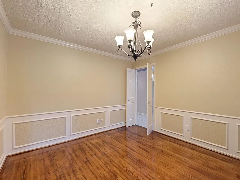 9719 Godstone Ln — Photo 3
