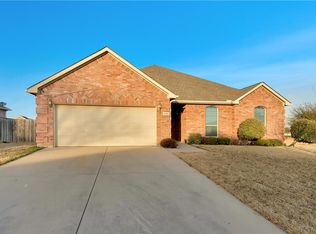 1400 Dun Horse Dr, Haslet, TX 76052