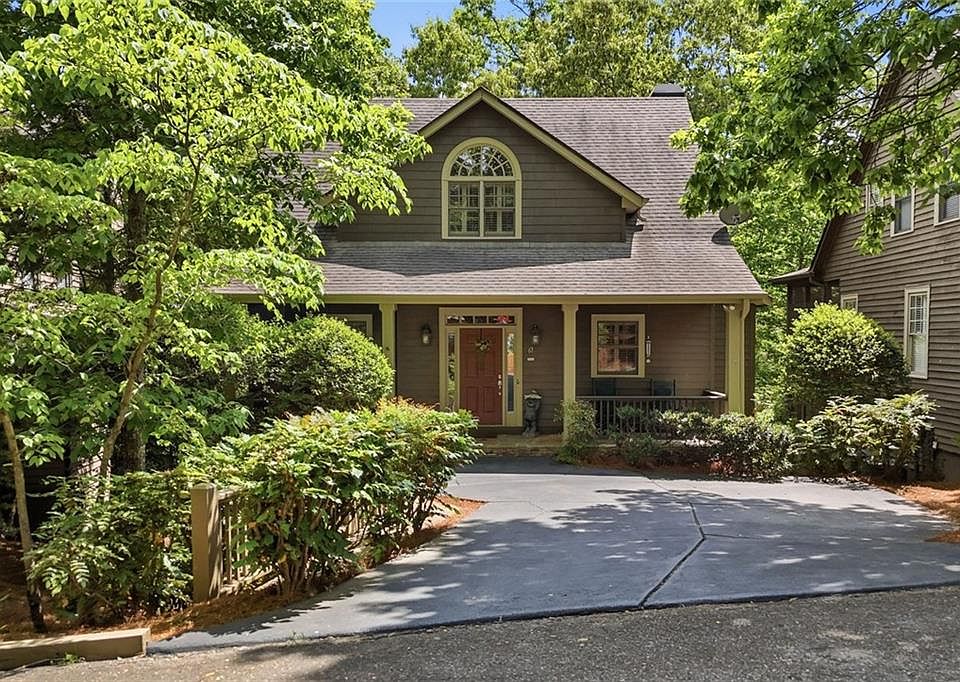 1st image of 67 Chestnut Knoll Ct