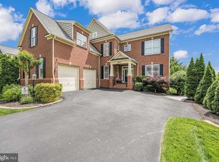 8709 Flowering Dogwood Ln, Lorton, VA