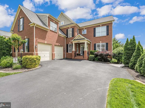 8709 Flowering Dogwood Ln, Lorton, VA 22079