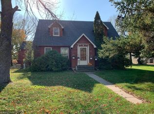 119 & 121 NW Memorial Dr, Hoffman, MN 56339