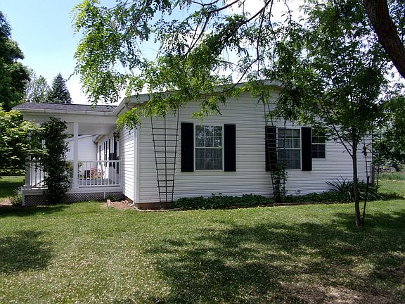 3rd image of 25874 Hiawatha Dr