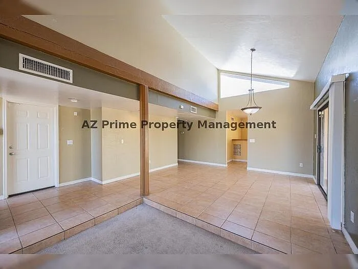 5502 E Roanoke Ave — Photo 7