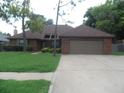 201 Wellington Ln Photo 1