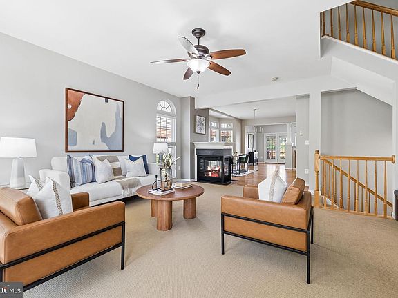 3rd image of 15 Hunting Creek Ln