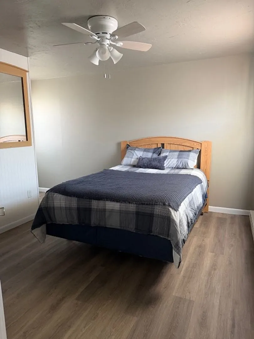 Mark V Apartments — Photo 3