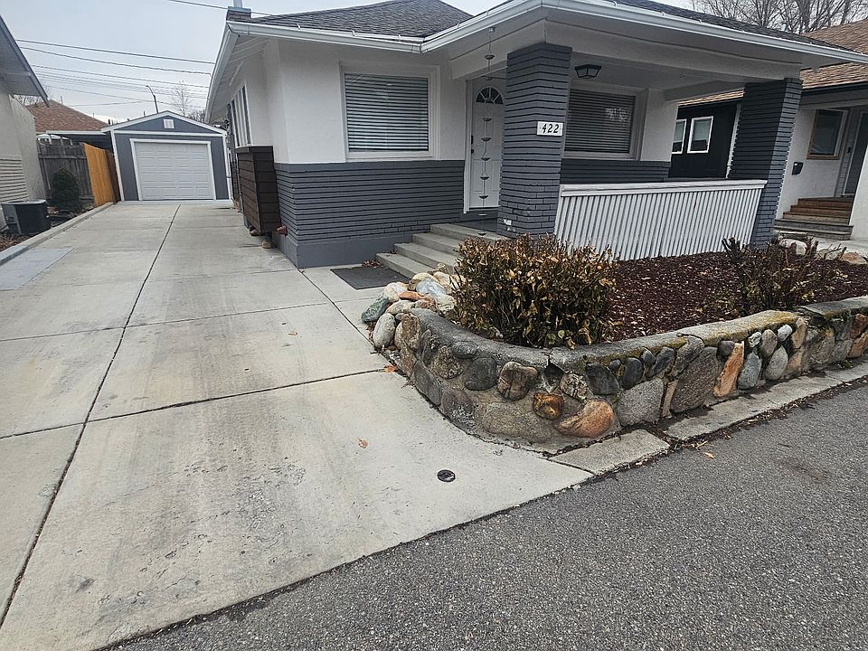 1st image of 422 E Logan Ave
