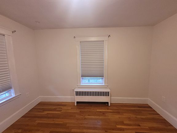 5th image of 161 Kendrick Ave