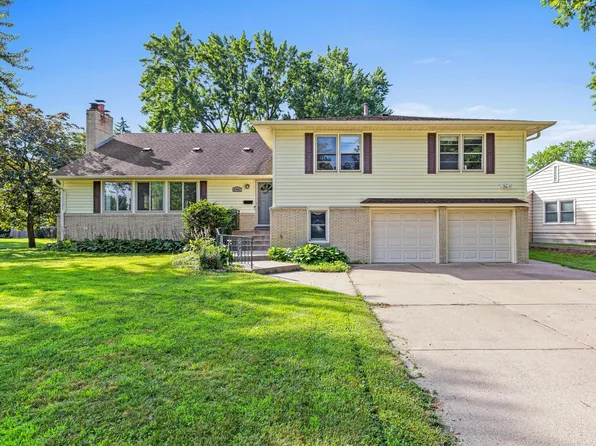 6901 Hillcrest Ln, Edina, MN 55435