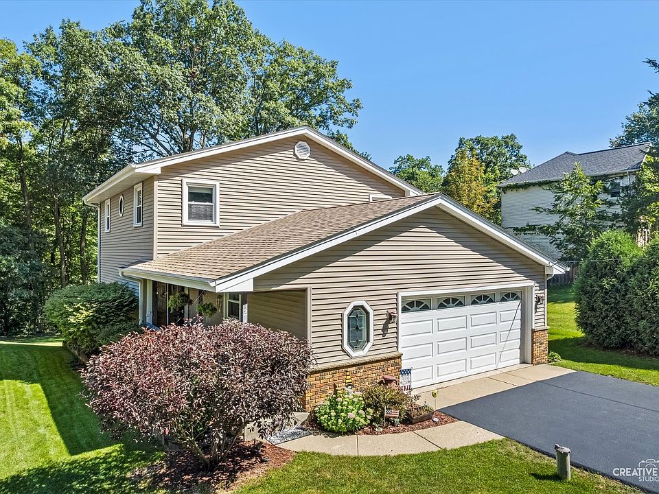 1st image of 21436 W Sylvan Dr S