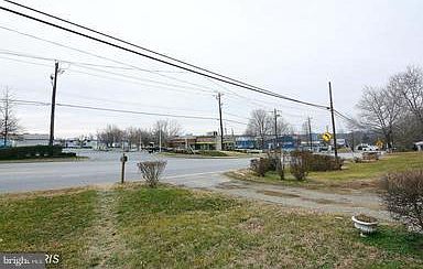 2nd image of 15500 Marlboro Pike
