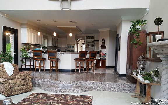 4th image of 240 W Oak Estates Dr