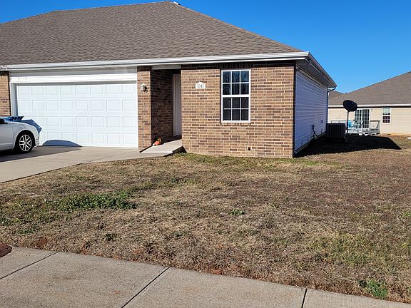 2nd image of 1041 W Black St #1041