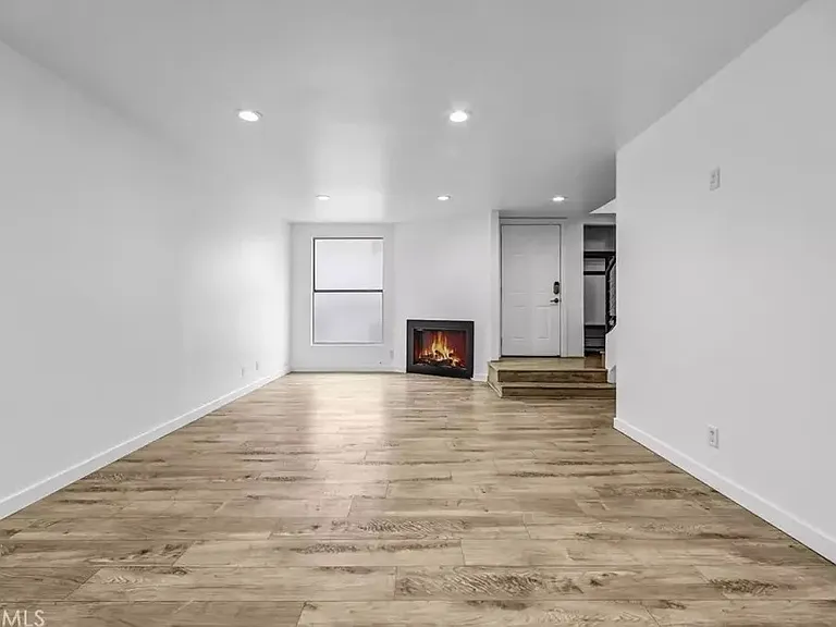 219 N Isabel St #4 — Photo 21