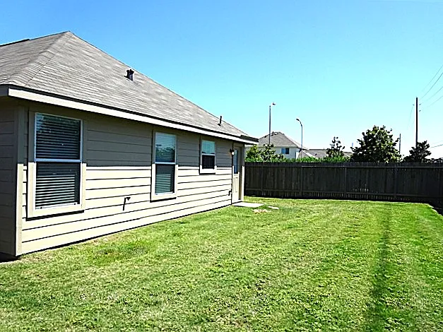 5931 Brenwood Trails Ln — Photo 10