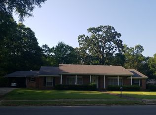 404 W Pine St, Warren, AR 71671
