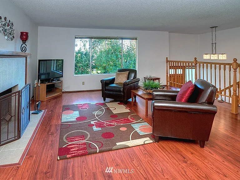 8015 172nd Ave NE — Photo 2