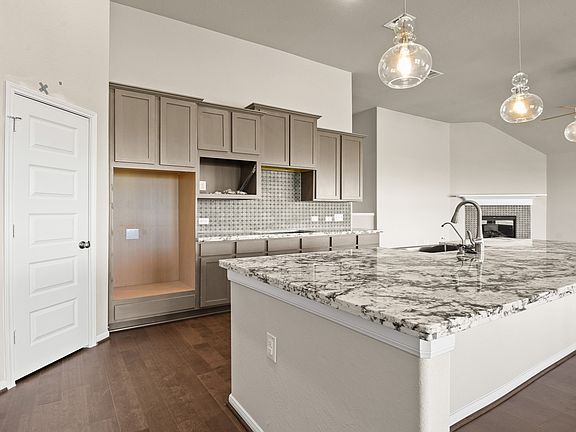 Gorgeous open kitchen