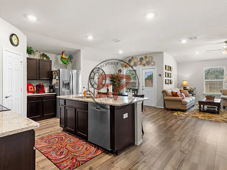 6929 Guadalupe Rd — Photo 3