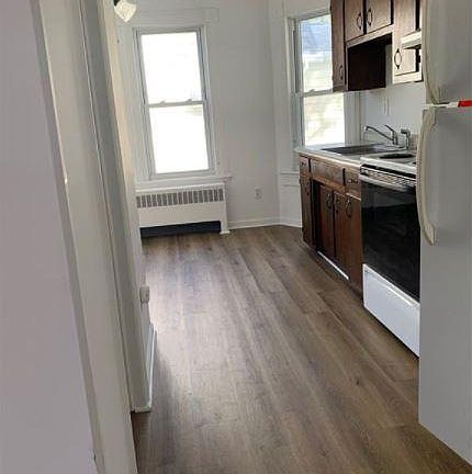 4th image of 103 W Main St #1