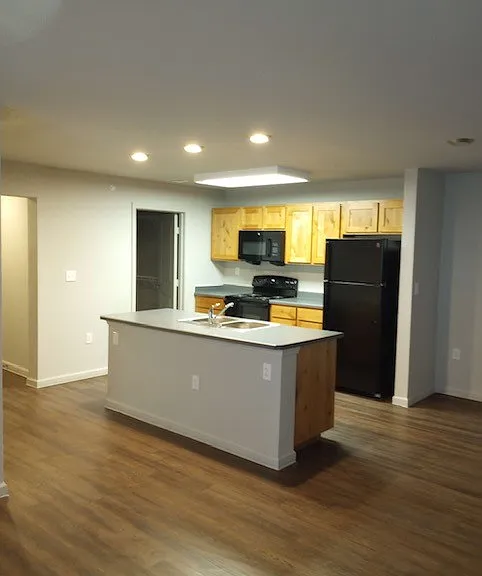 Juniper Pointe Apartments — Photo 3