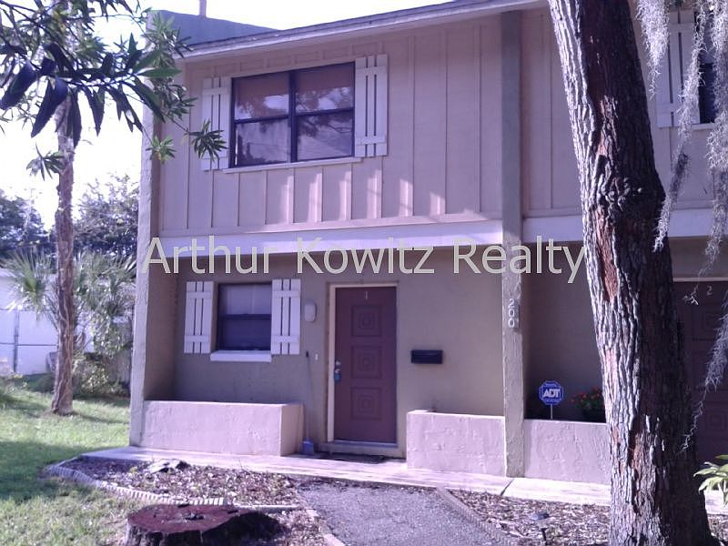 Exterior 1