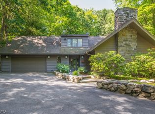 32 North Rd, Kinnelon, NJ 07405